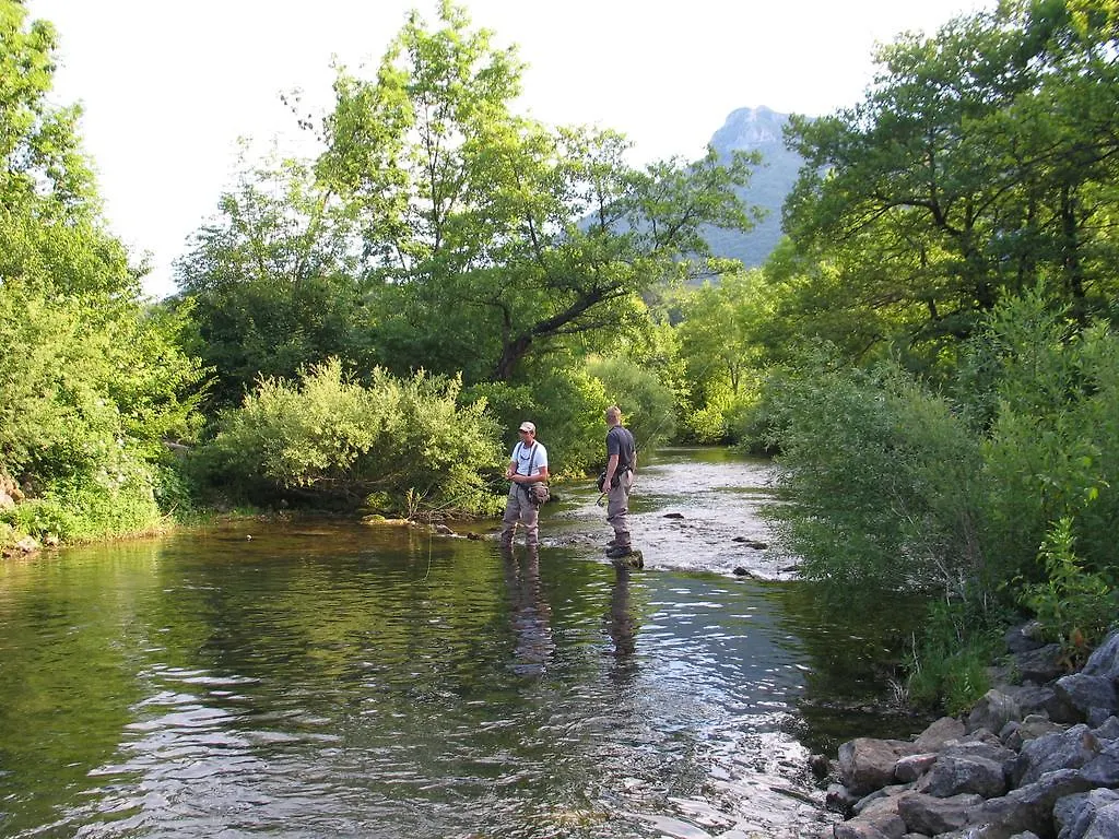 Holiday House Sobol Kuzelj 0*,