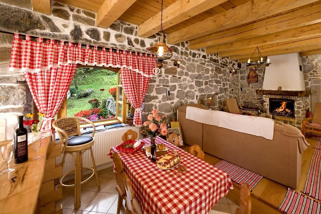 Holiday House Sobol Kuzelj 0*,