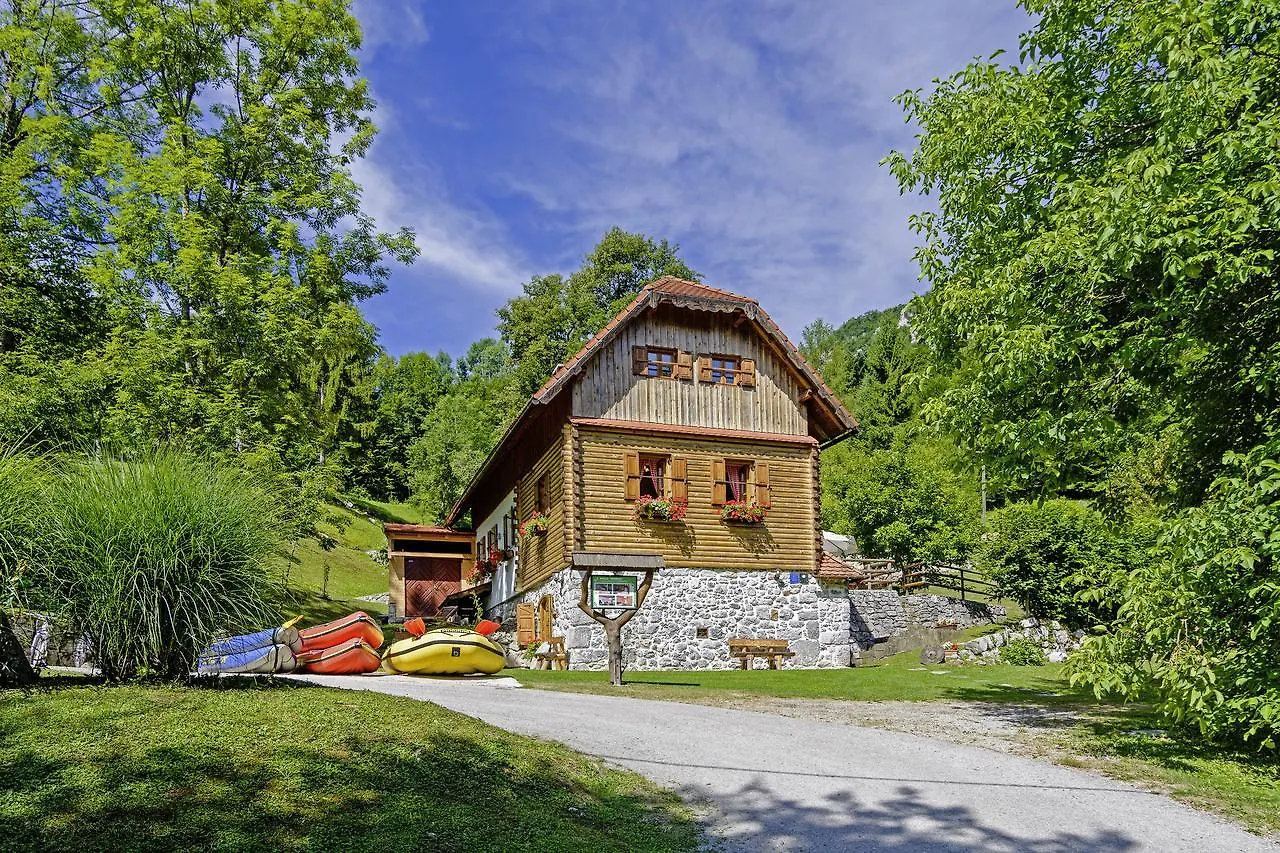 Holiday House Sobol Kuzelj