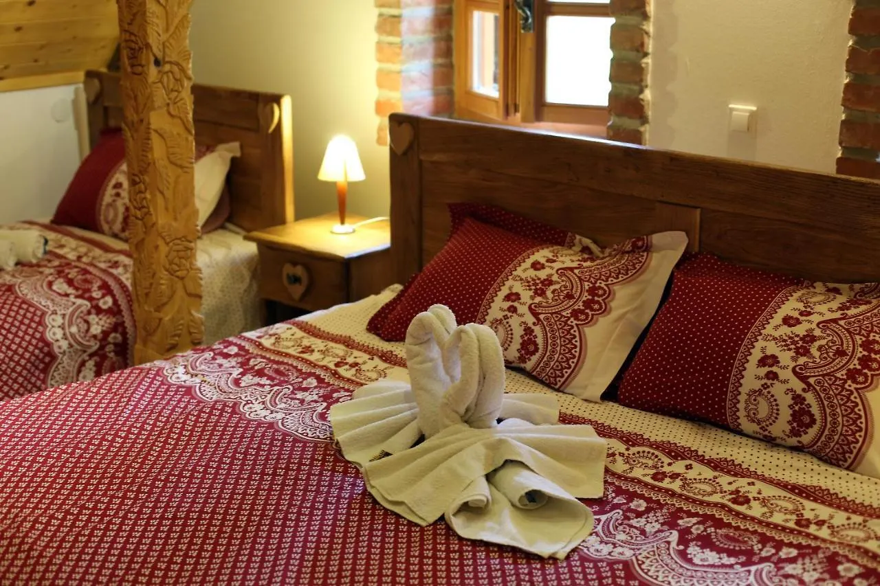 Holiday home Holiday House Sobol Kuzelj